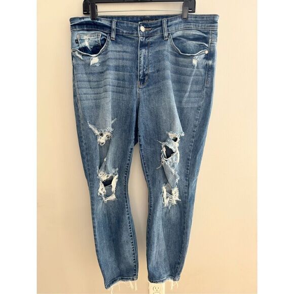 Judy Blue Relaxed Fit Straight Destroyed Jeans, Women’s Size 16 W - Picture 11 of 11